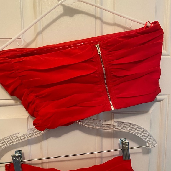 Luxxel 2 Piece skirt top set red touched Draped size M - Picture 6 of 6